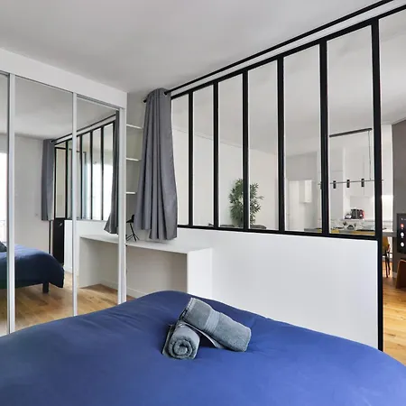 Quartier Montmartre 3 Free Netflix Apartment Paris